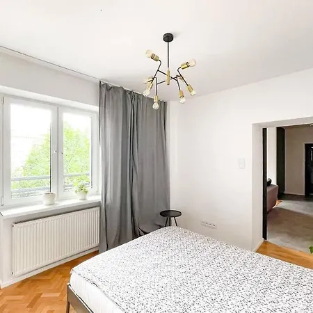 Super Apart Niepodleglosci 235/237 *